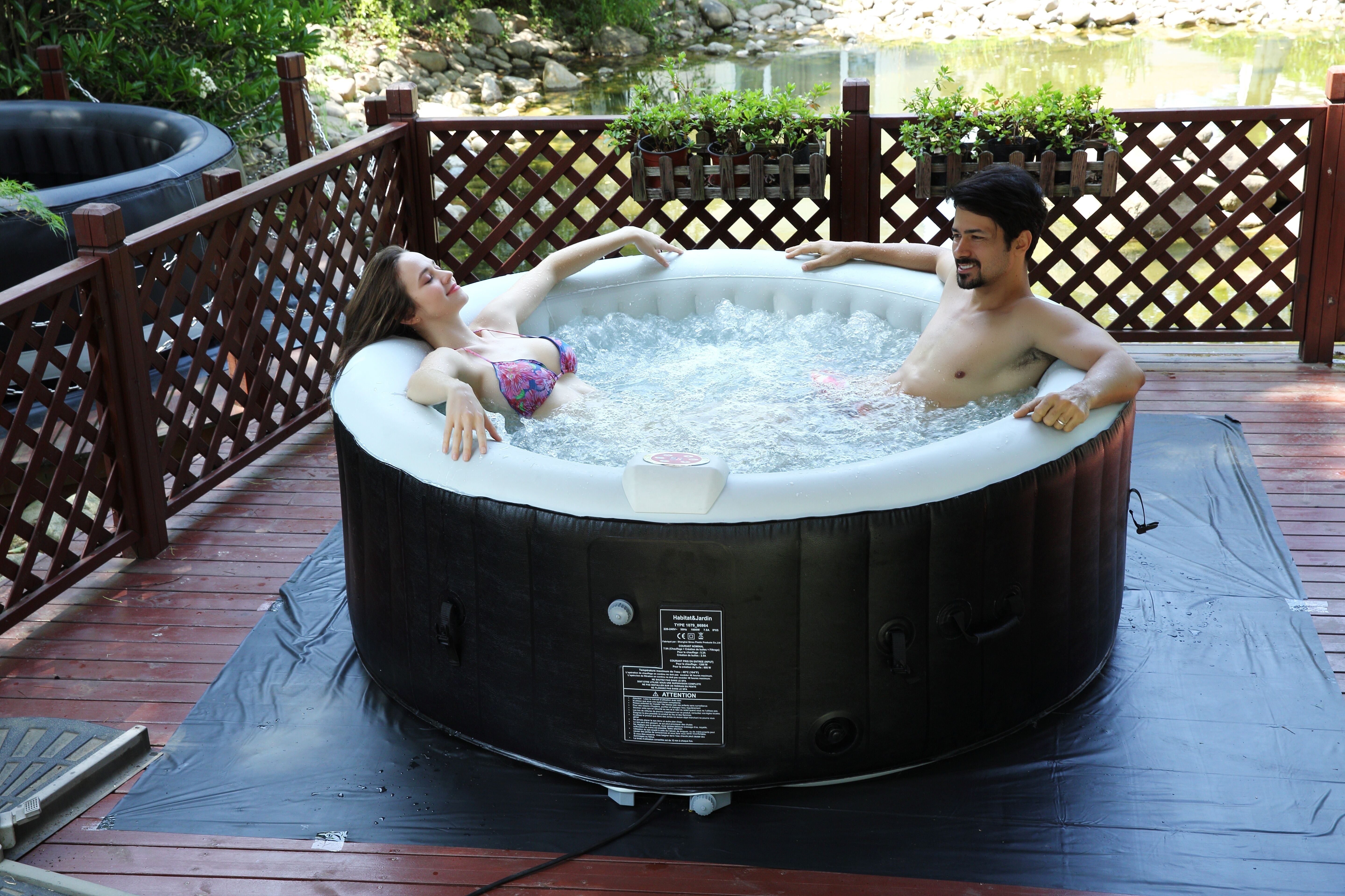 Inflatable hot bath outdoor winter play family inflatable hot tub dome spa pool