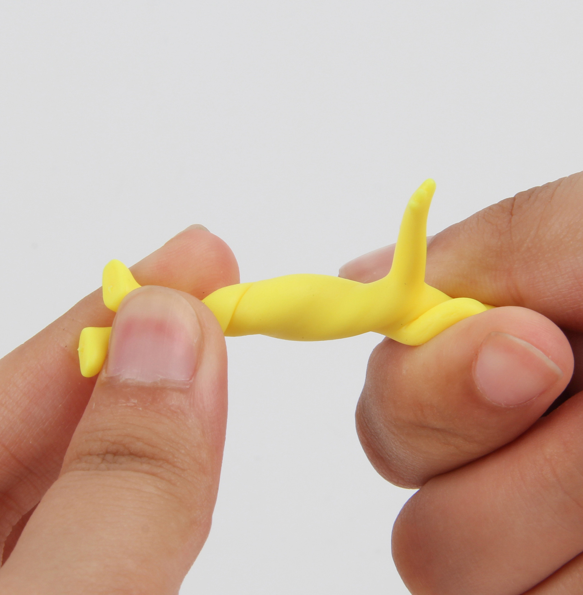 TXL22 Unique Mini TPR Stress Relief Toys Decompression 4.5*5cm Yellow Little Man Bendy Stretchy Fidget Sensory Toy