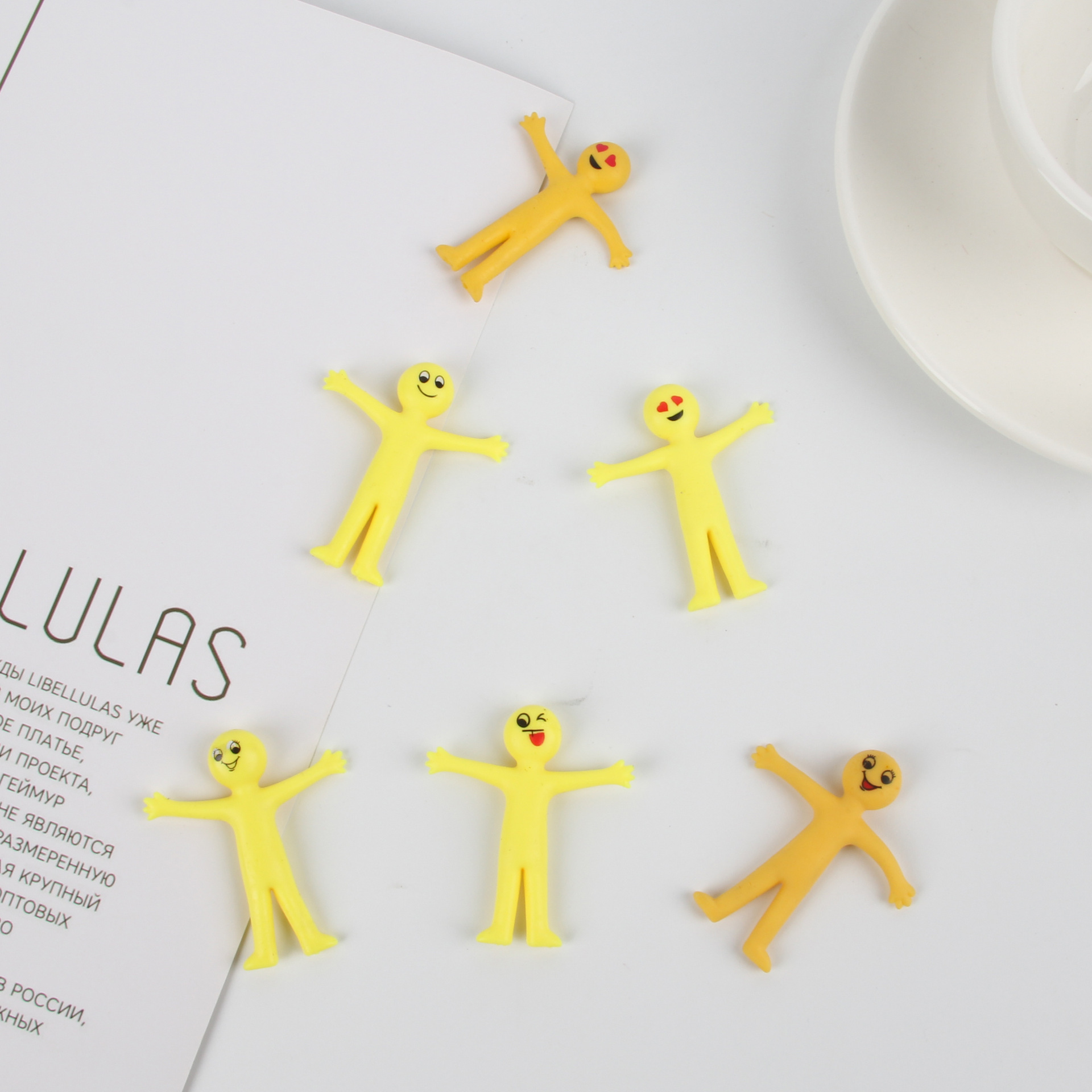 TXL22 Unique Mini TPR Stress Relief Toys Decompression 4.5*5cm Yellow Little Man Bendy Stretchy Fidget Sensory Toy