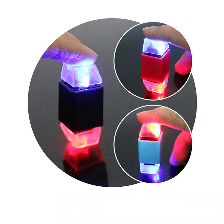 Fast Delivery 2022 Novelty Light Up Toys Pocket Keyboard Mechanical Switch Button Fidget Sensory Light Toys for Kids LED