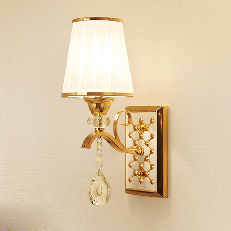 Modern and simple European bedroom bedside wall lamp living room aisle hotel wall lamp