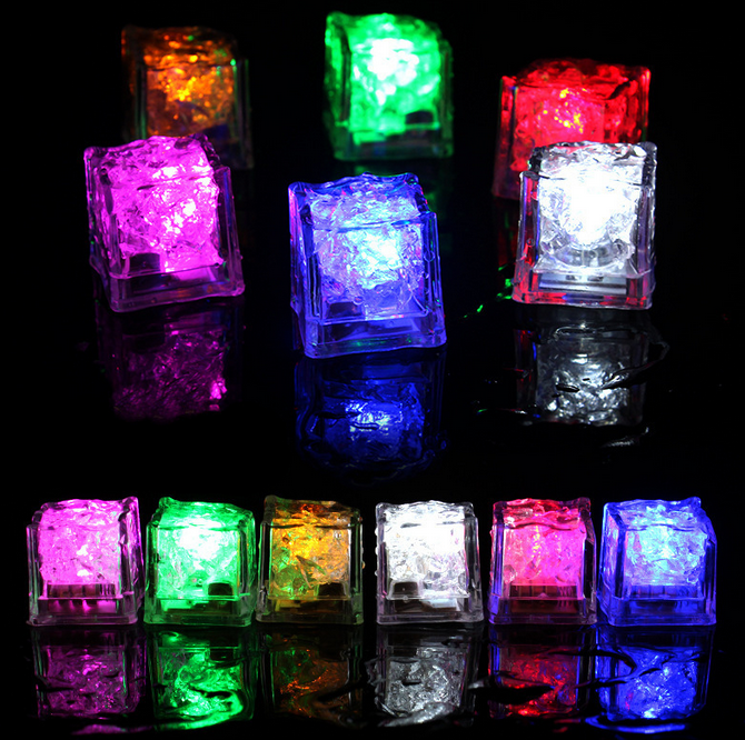 7 Color LED Ice Cubes Flash Auto Changing Colorful Crystal Cube Water-Activated Light-up For Bar Party Favor