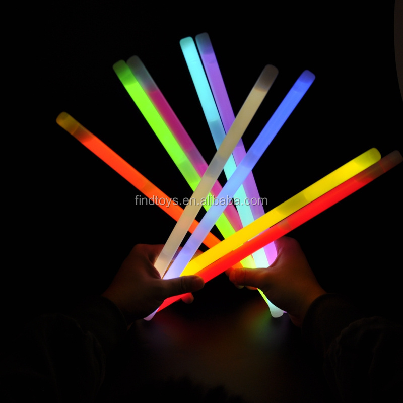 8 inch wholesale glow stick glow in the dark stick bracelet cheerful party light stick