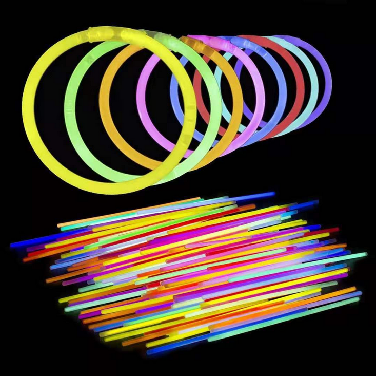 8 inch wholesale glow stick glow in the dark stick bracelet cheerful party light stick