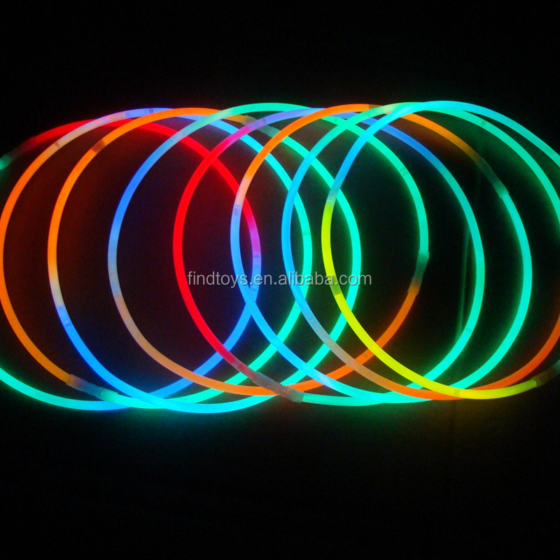 customized 22 inch light up glow stick colorful promotional light glows stick bracelet gift