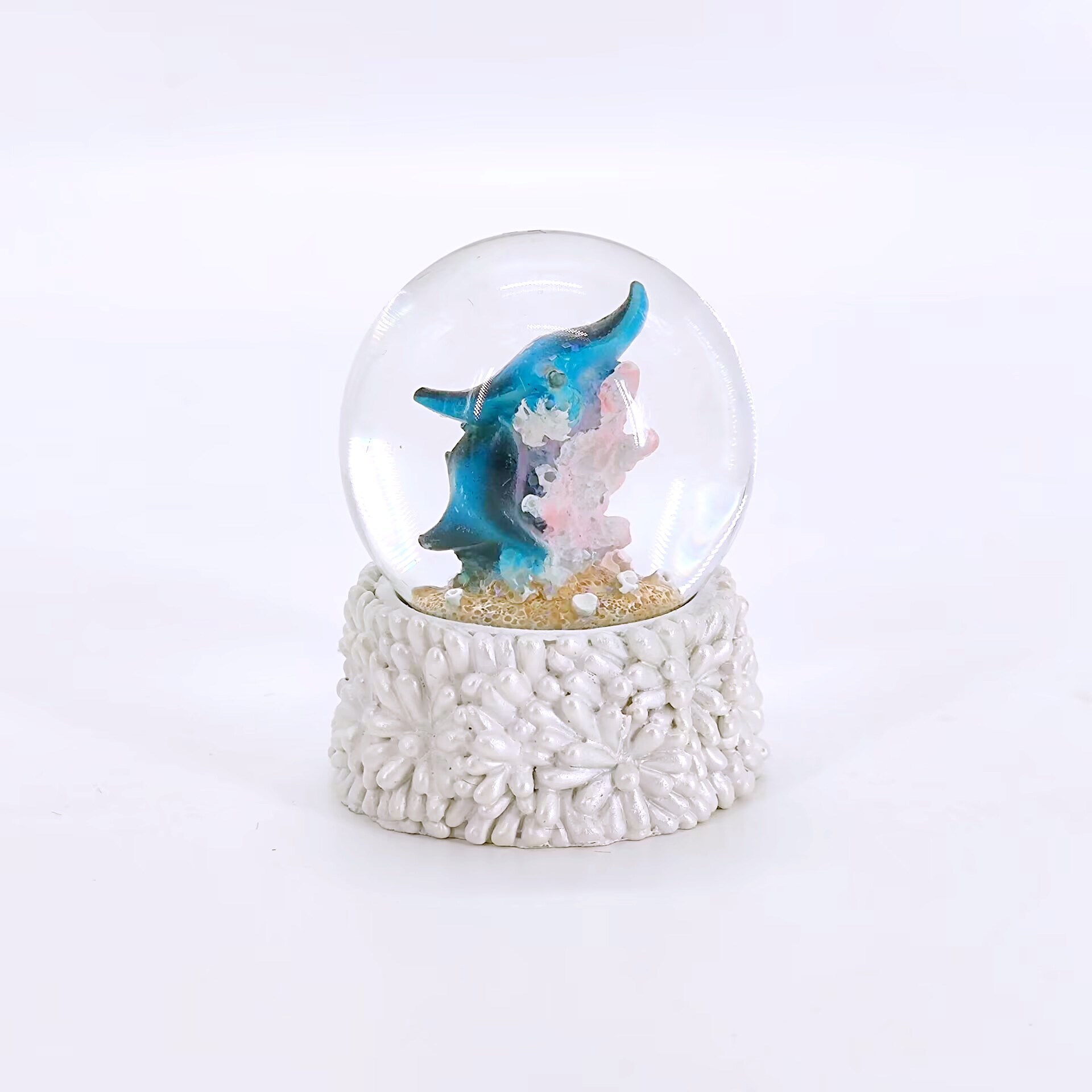 Custom Resin Craft Snow Globe Artificial Style Glass Empty Decoration for Home Ornaments