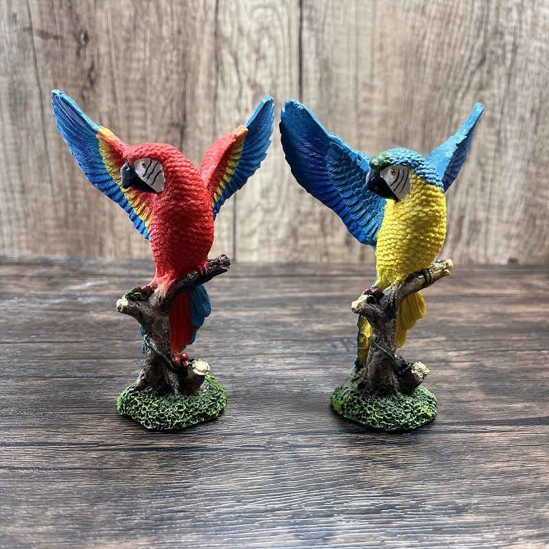 Small Red Parrot Statue 3D Resin Craft with Custom Logo Base Artificial Animal Sculpture for Home Decor Anime Theme Figurine 60g