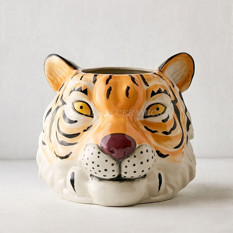 new Factory Custom  tiger head shaped flower pots porcelain planter ceramic animal flower pot