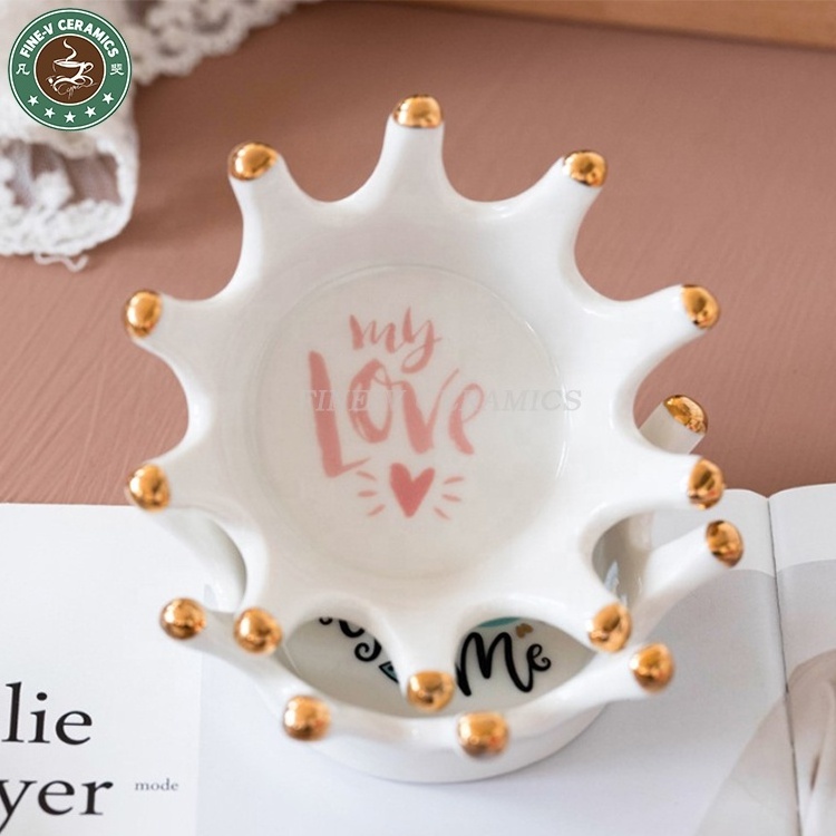 custom Ins storage table ashtray candle stand creative ornaments ceramic crown jewelry box earring necklace ring plate