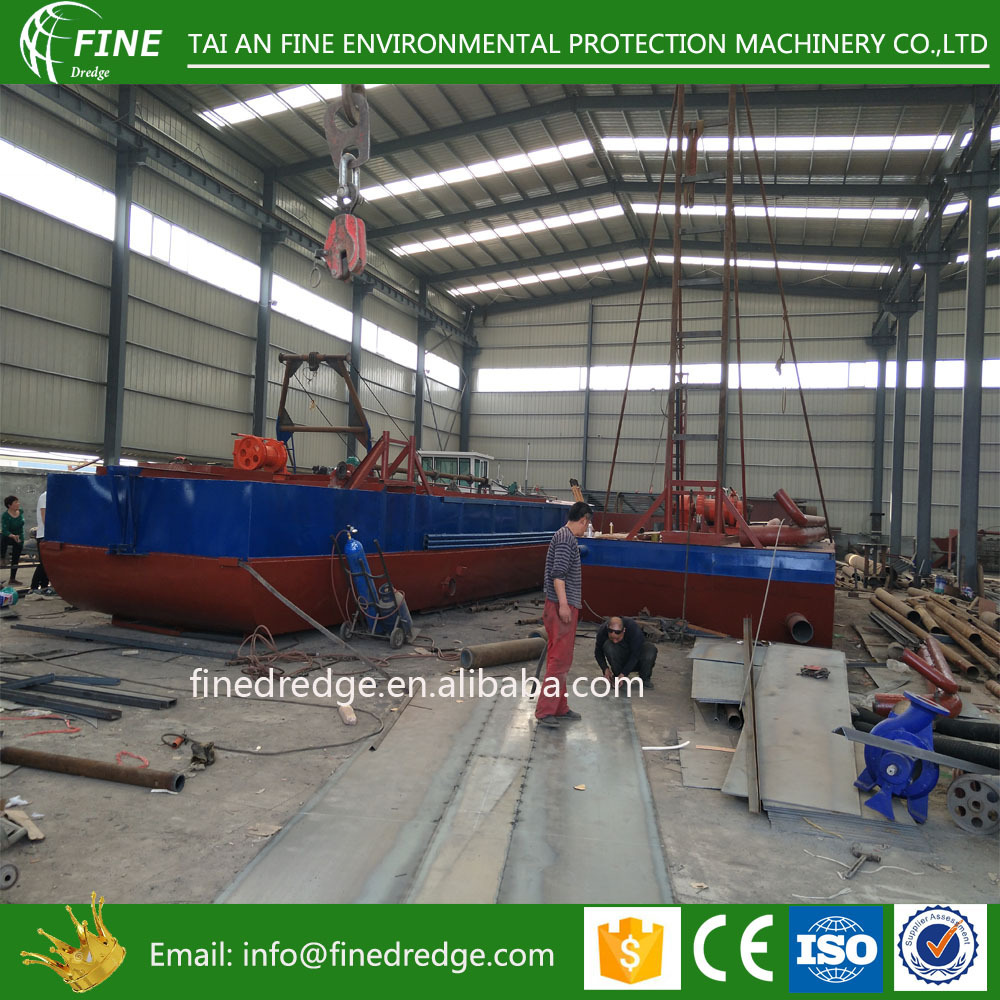 small split sand hopper barge