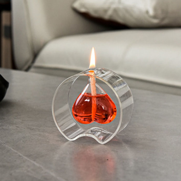 Refillable Heart Shaped Glass Oil Lamp Borosilicate Glass Liquid Glass Oil Candle For Tabletop Decoration