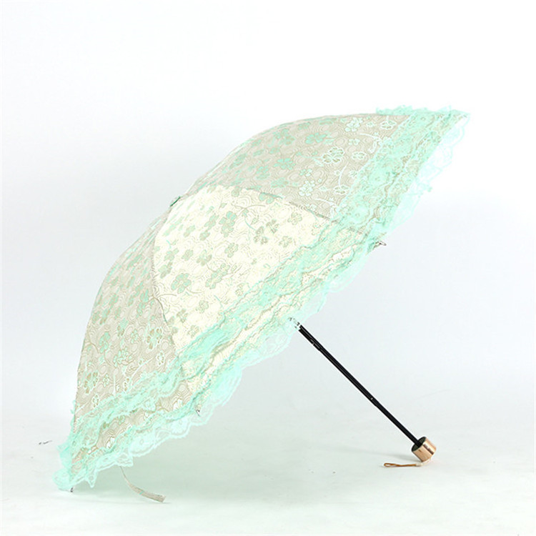 Top quality light weight cute 3 fold umbrella with lace