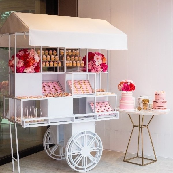 Modern Style Candy Shop Interior Decoration Layout Design Wholesale Factory Price Metal Wooden Flower Candy Cart For Parties