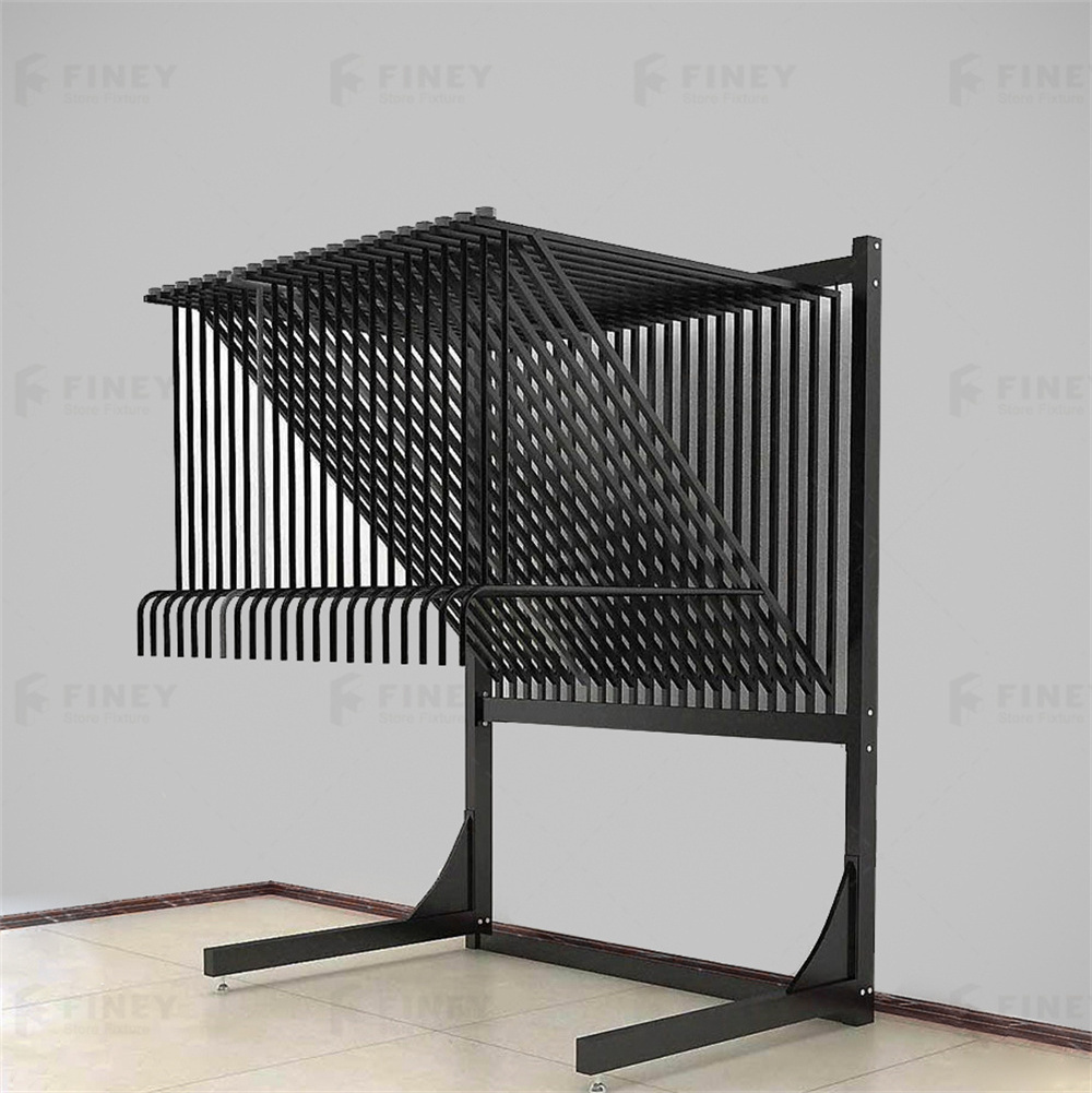 Custom Showroom Carpet Hanger Turning Display Carpet Display Rack Floor Standing Metal Rug Rack Carpet Display Stand