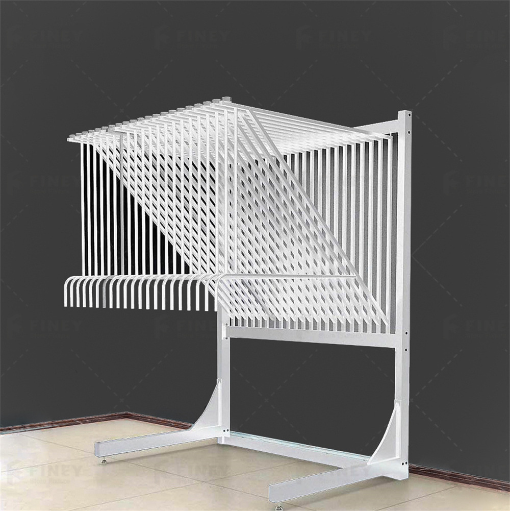 Customized Hanger Rug Rack Carpet Display Stand Turning Sliding Carpet Display Stand Metal Carpet Display Rack