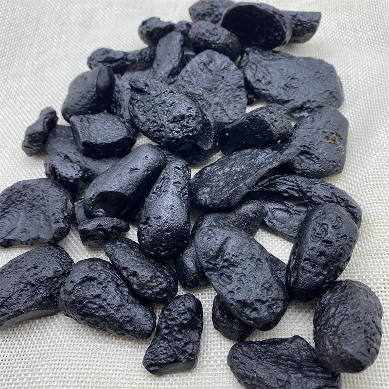 Natural Raw Black Tektite Crystal Tumble Stones Rough Tektite Stones Black Meteorolite Rough Stone For Healing