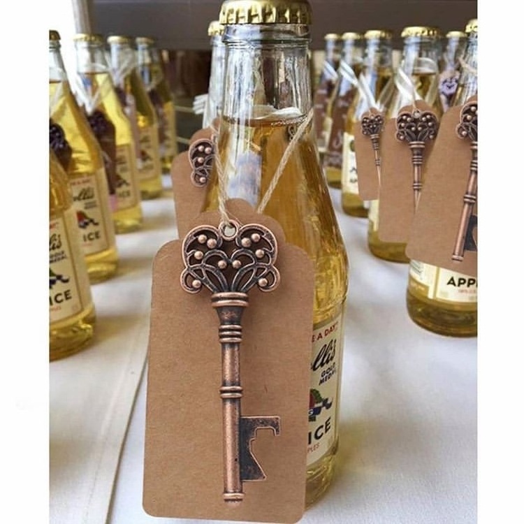 wholesale hot wedding gifts for guests bottle opener retro key bottle opener keychain