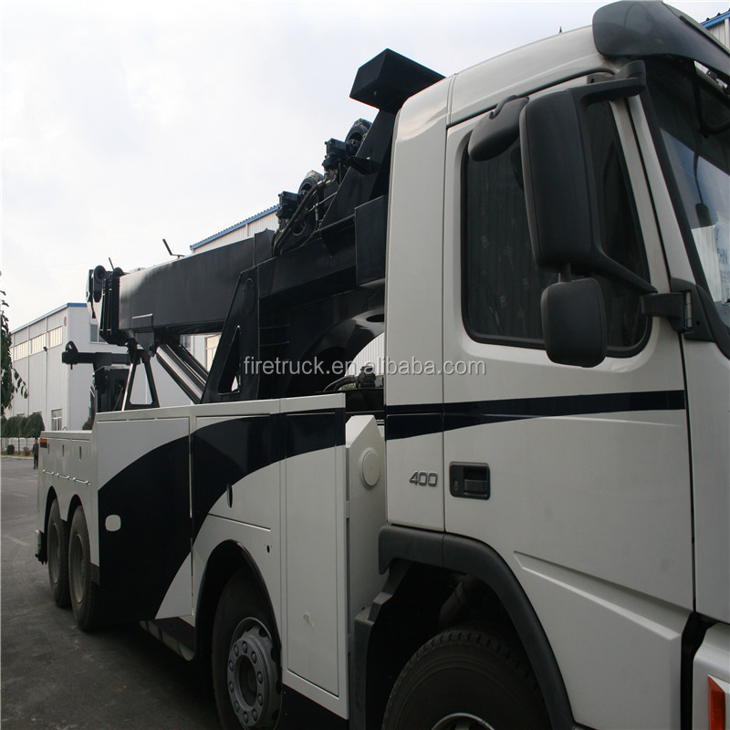 Hot sale 30 tons 8*4 chassis heavy duty road wrecker/towing truck recovery truck with rotation boom