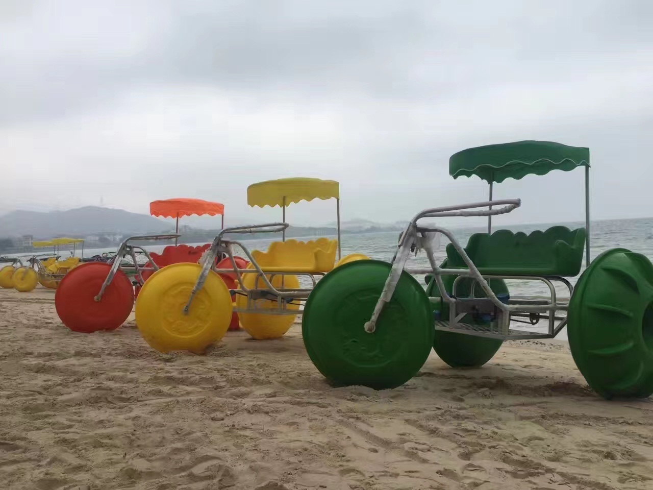 Water play equipment with sunshade 3 big wheels aqua cycle water trike kids and adults pedal boat water tricycle for sale