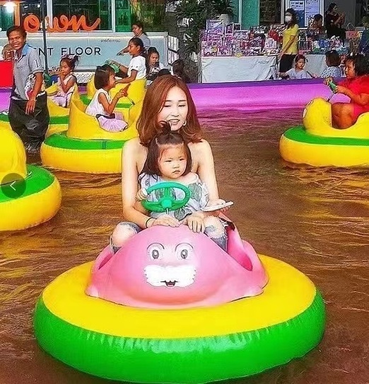 Hot sales Inflatables Amusement Park Water Pool Electric Motor Bumper Boat Kids Play Air Tube Kids Boat