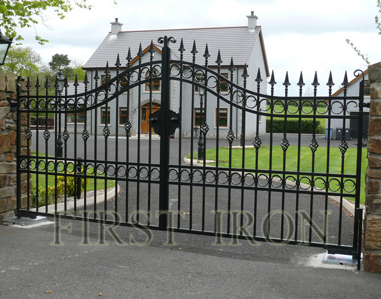 Villa Luxury Custom Security Entrance Swing Driveway Gates Wrought Iron Main Gate Design