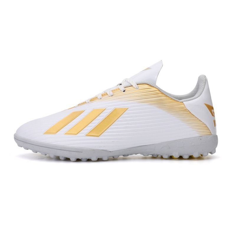 Wholesale hot spike Smash Spike Assassin Low top adult game training football shoes  custom logo running shoes