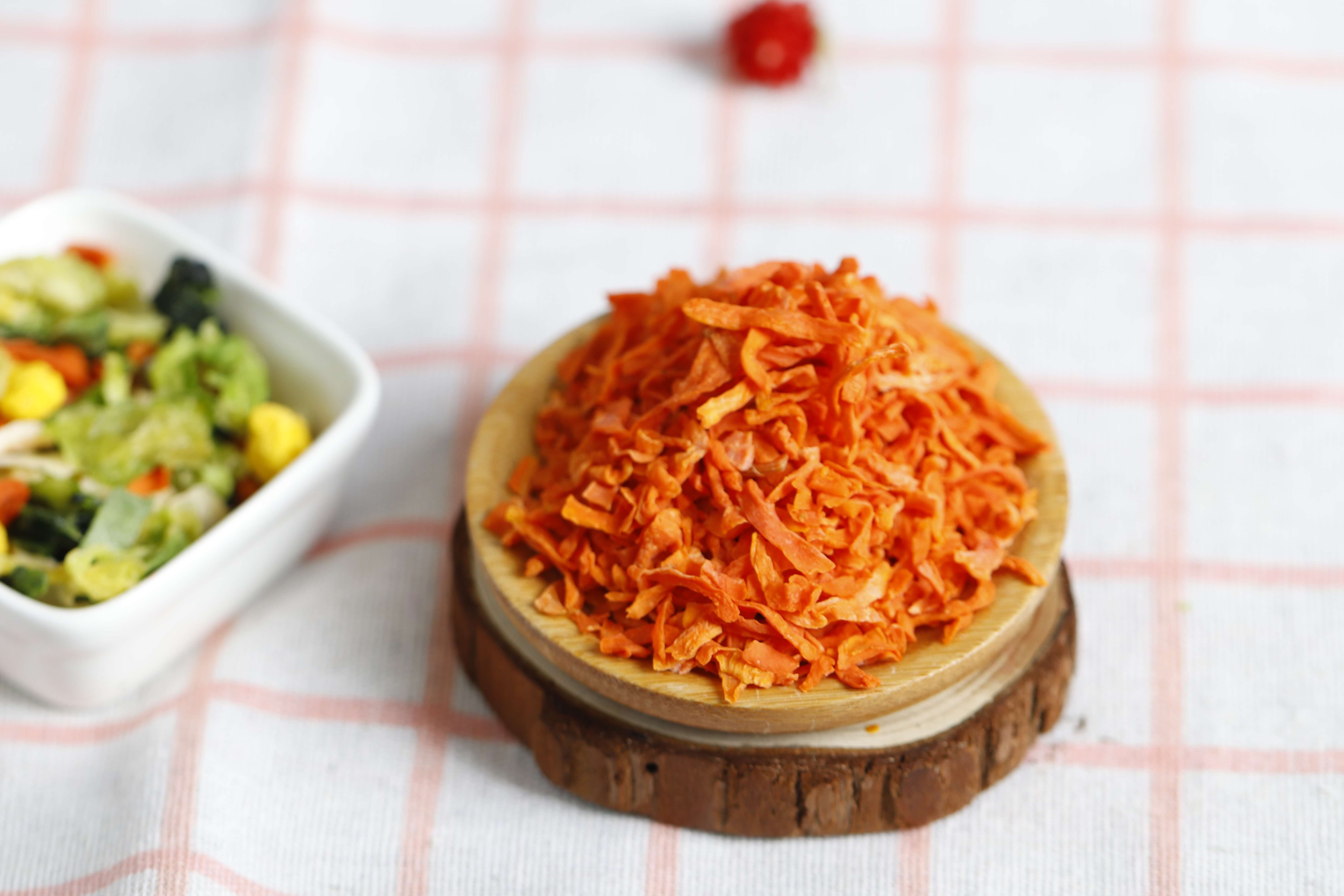 Food Grade Healthy Natural Dehydrated Vegetables Dried Red Carrot Strips Dehydrated  Carrots