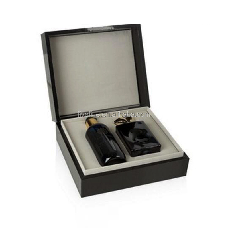 High quality wooden perfume storage box with satin pad and gold lock