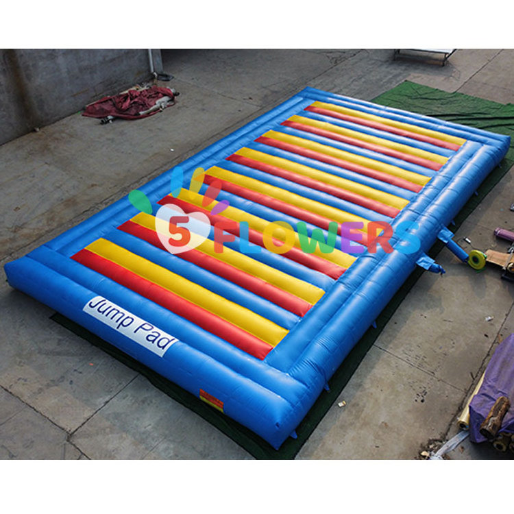 Giant commercial giant bouncer outdoor inflatable jump pad for kids adults