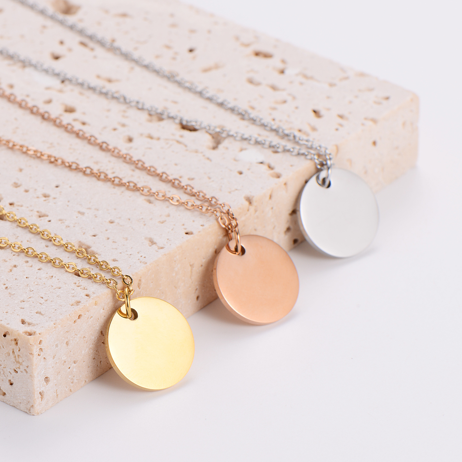 tarnish free stainless steel jewelry blanks gold coin round disc pendant necklace for engraving