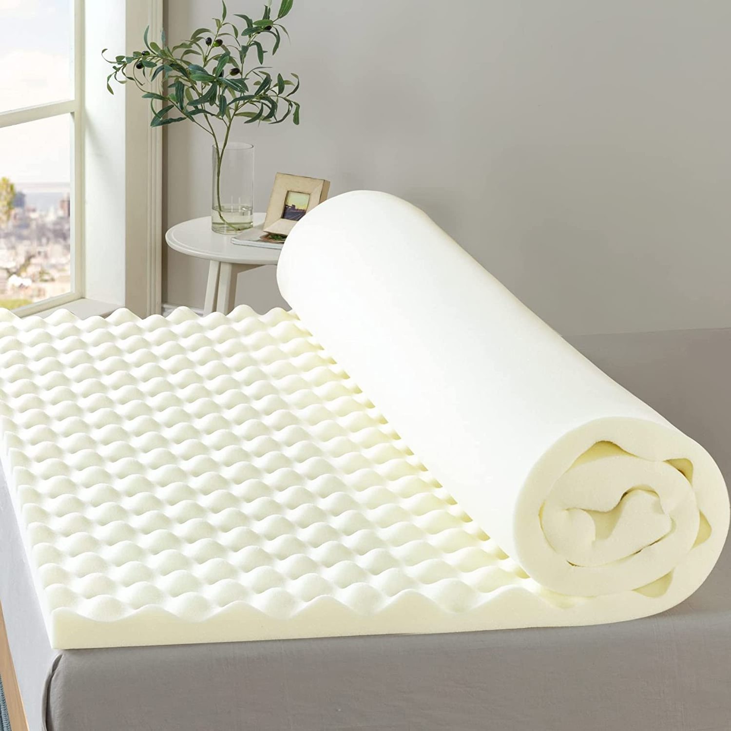 Egg Crate Mattress Topper Convoluted Foam for Pressure Sores and Pain Relief