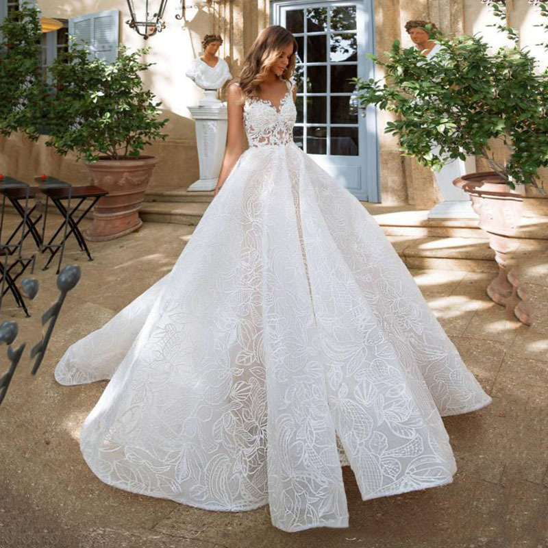 Gorgeous mesh wedding dress Sexy flower pattern bridal dress Trailing European and American ball gowns dresses