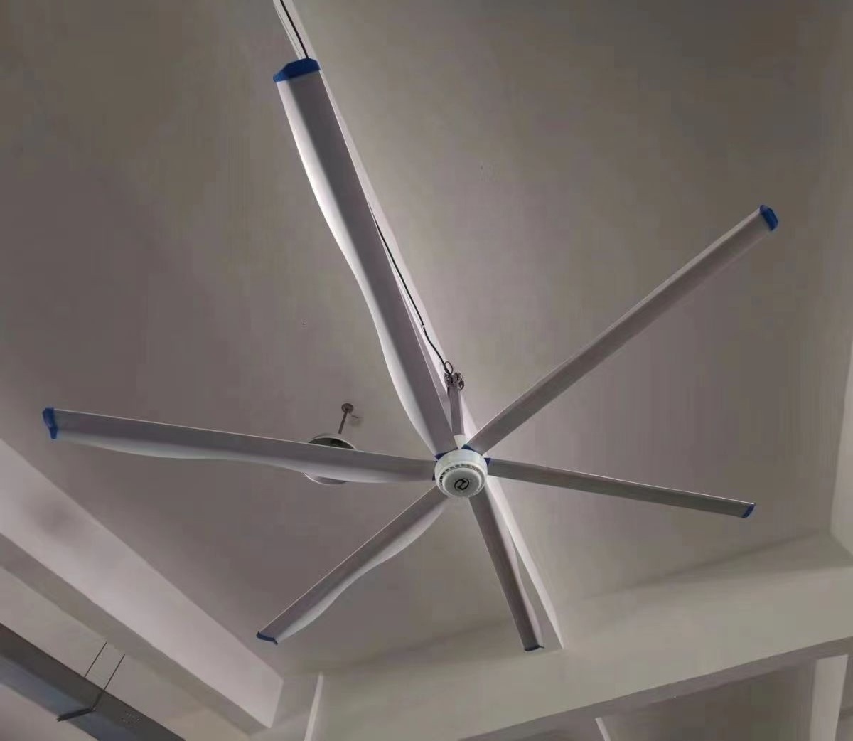 Farctory Direct Indoor High Performance Ceiling Fan Comfort Max HVLS Fans