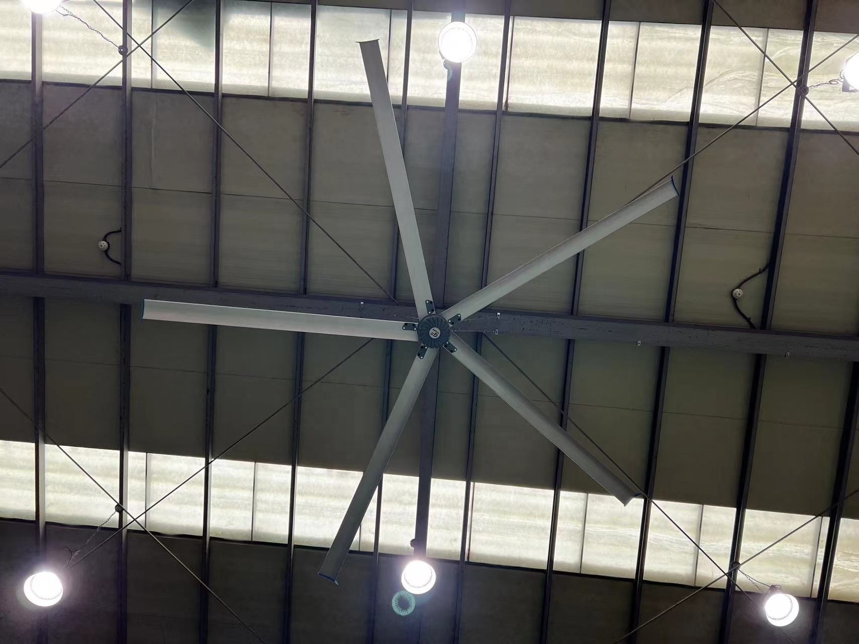 16ft HVLS Electric Aluminum Ventilation Fans Best Giant Horse Stall Fans