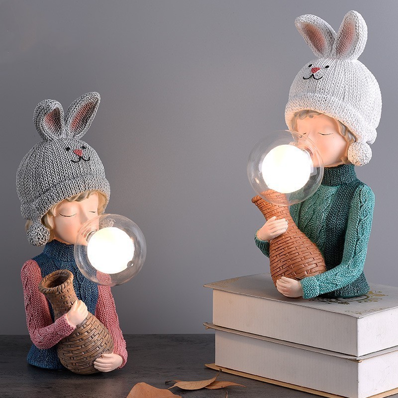 Ideal Gift Dimmable Resin Craft Desk Lamp Carton Blowing Bubble Girl Decorative Table Lamp