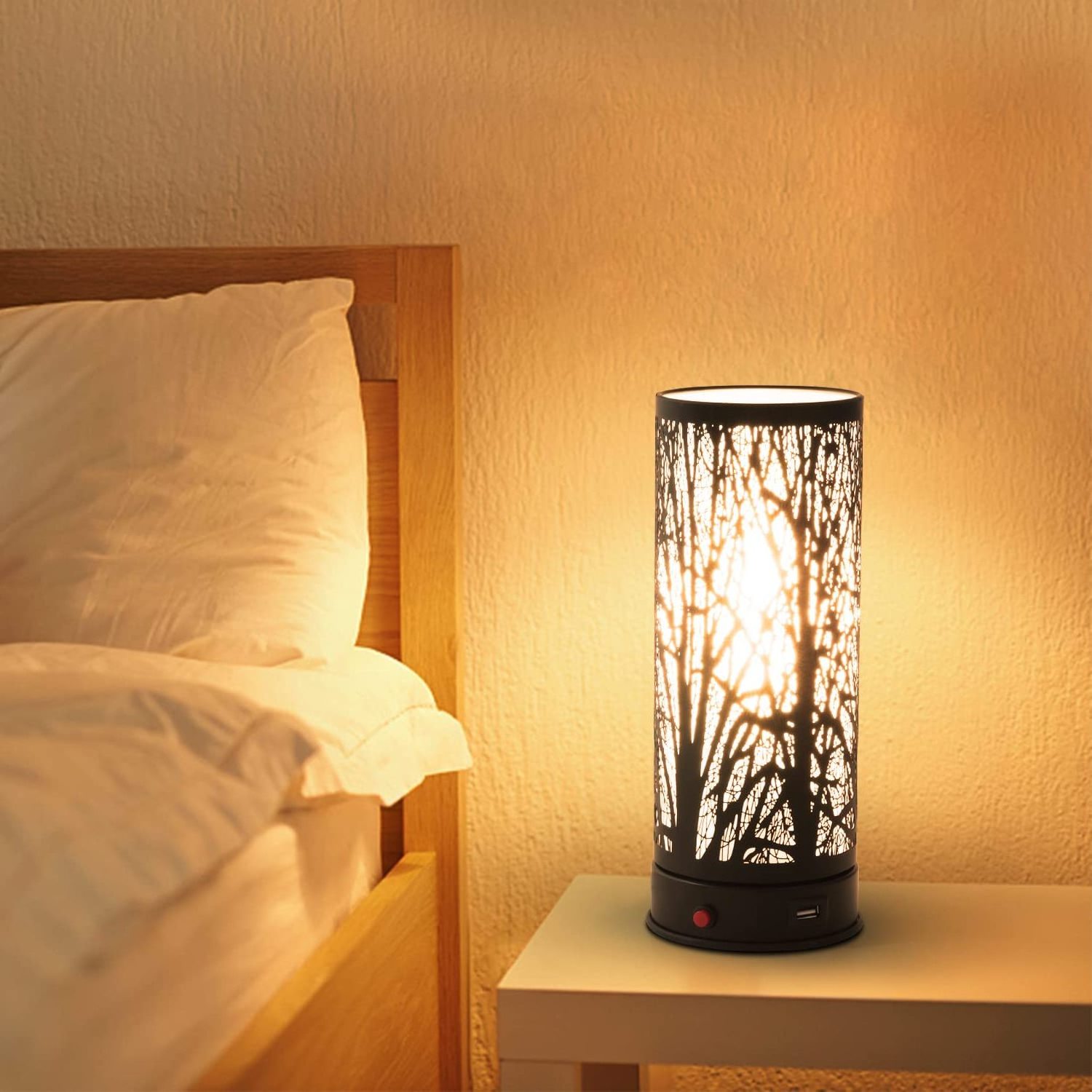 Decorative Black Metal Forest Lighting Lampara De Mesa Bedside Table Lamp With USB Charge For Bedroom