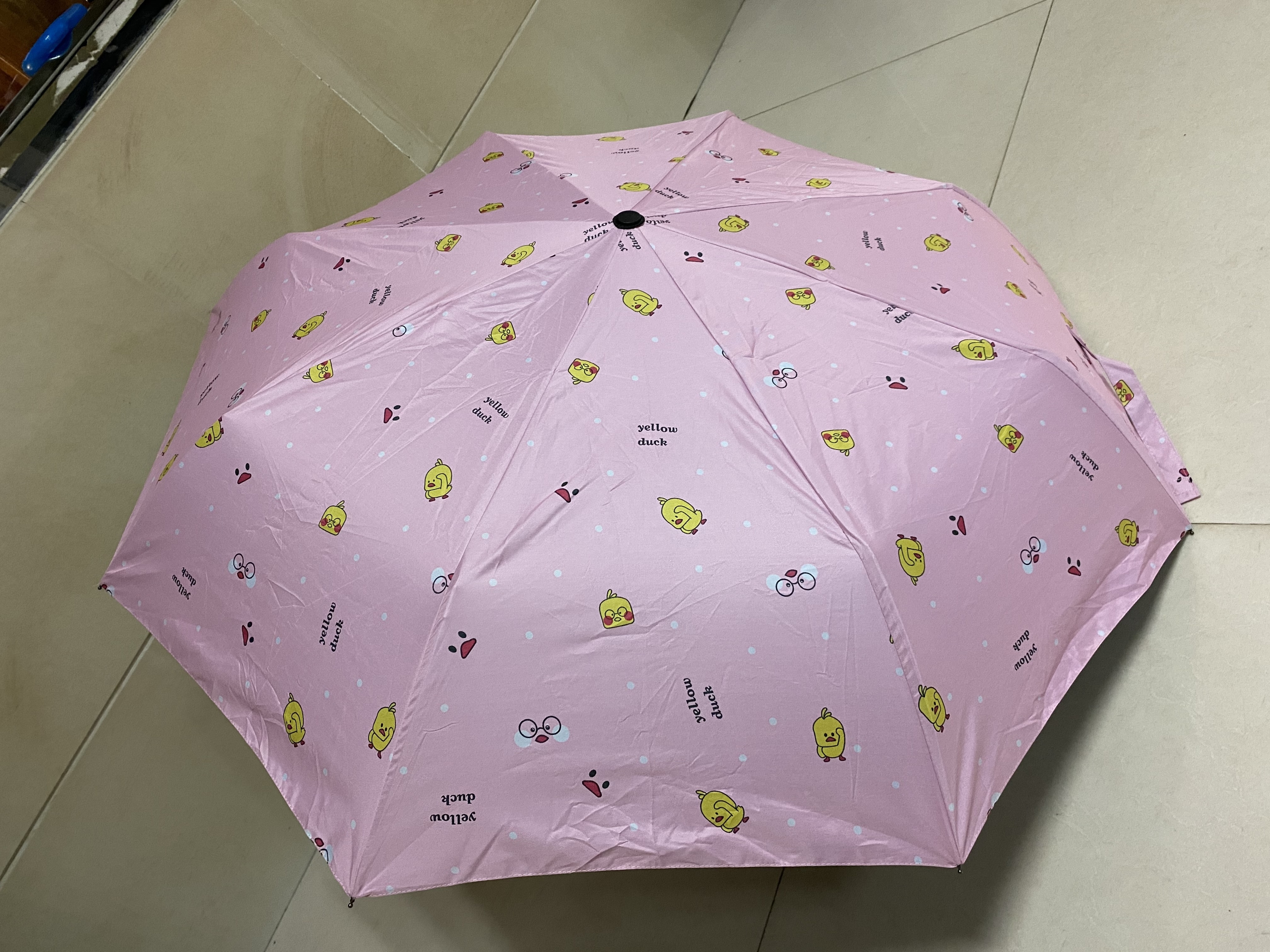 Ready Auto Open Close Hot Sales Fashion yellow duck design Cartoon Pattern Print Black Coating UV Portable Travel Umbrella