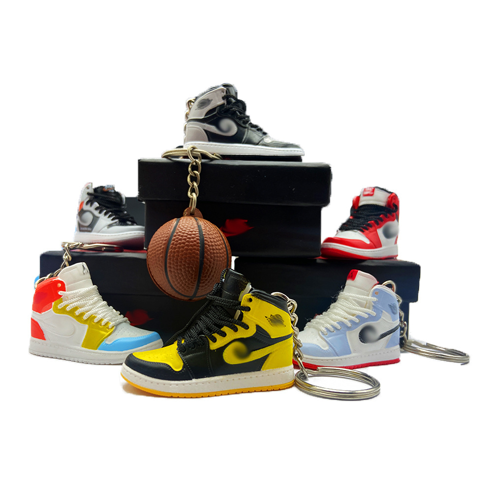 Wsnbwye Scarpa Wholesale HOT Rubber Keychain Mini Basketball Mini 3d Pvc Plastic Stainless sneaker  Keychain