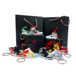 Wsnbwye Scarpa Wholesale HOT Rubber Keychain Mini Basketball Mini 3d Pvc Plastic Stainless sneaker  Keychain