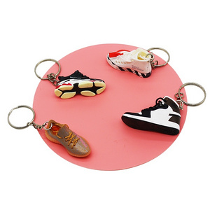 Wsnbwye sneaker keychains wholesale dunk gift Anime DIY llaveros Mini Sports sneaker Rubber mini sneaker key chain