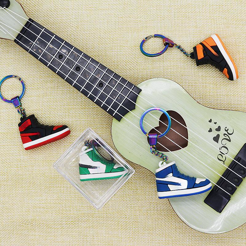 Wsnbwye keychain 3d mini sneaker gift Anime DIY llaveros Mini Sports sneaker Rubber keychain