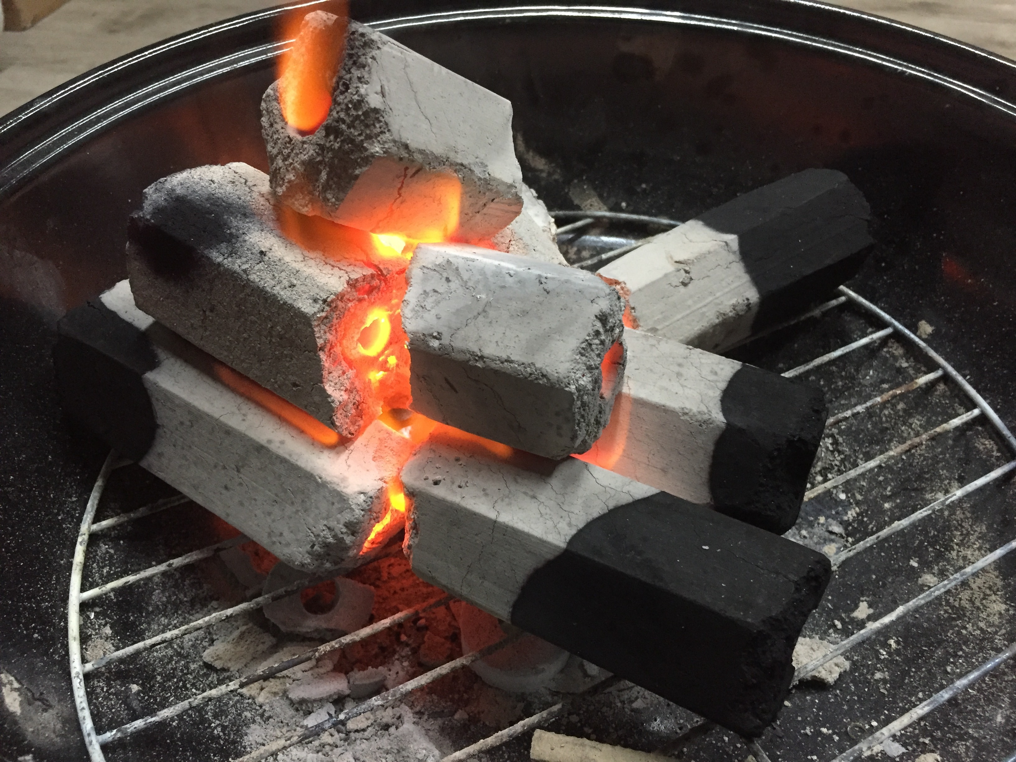 Hongqiang long burning time wholesale China manufacturer hexagonal bbq compressed charcoal Wood Cooking Coal