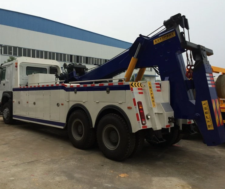 HOWO 6X4 20t Recovery Crane Winch Rescue Wrecker Towing Truck