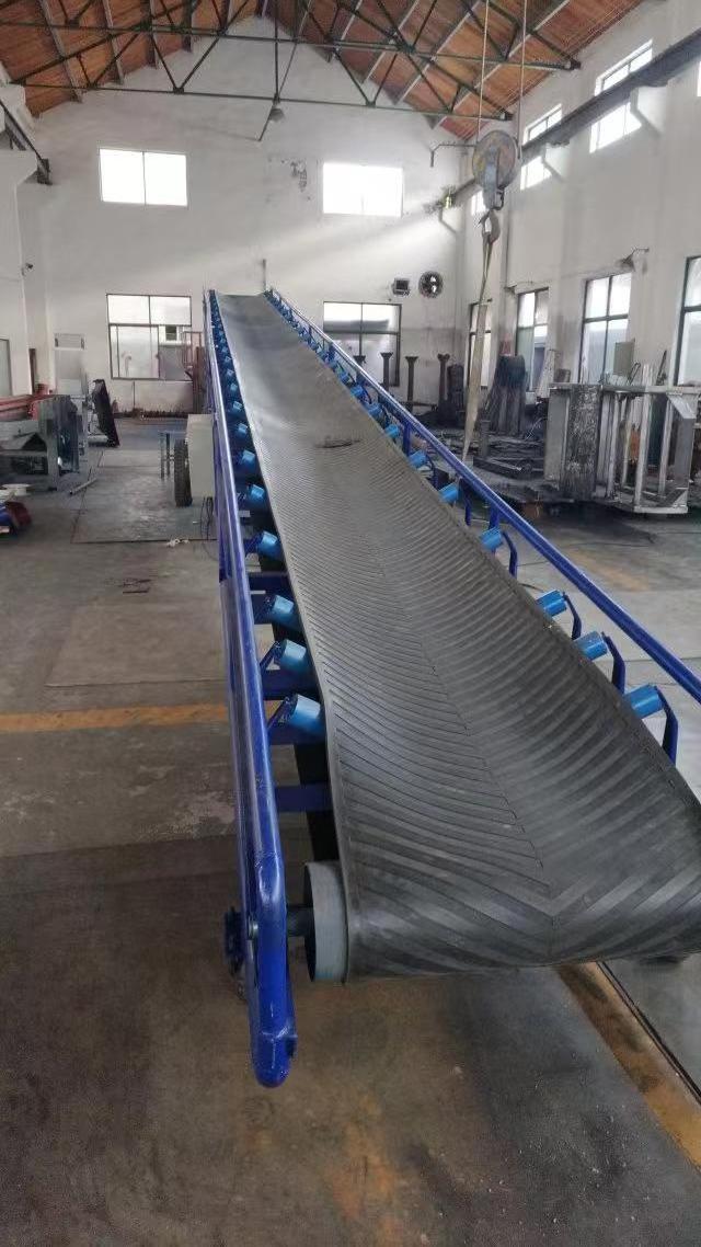 LIANGZO Customized Horizontal Trough Belt Conveyor for Mine and Stone