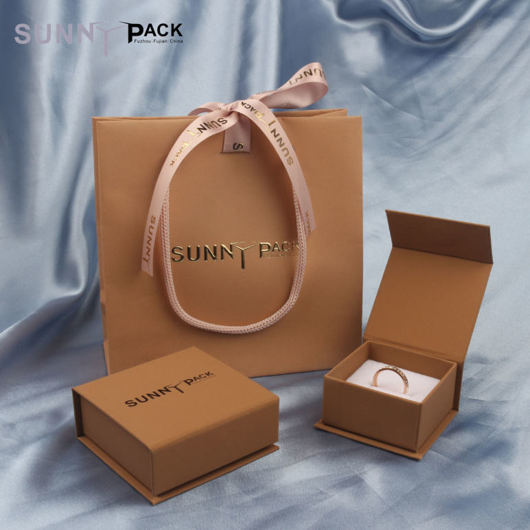 Custom Fashion Your Own Logo Print Cosmetics Jewelry Packaging Bag Luxury Kraft Gift Shopping Paper Bags With Handles