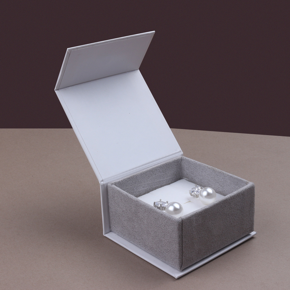 Jewellery Ring Earring Bracelet Necklace White Magnet Paper Box Jewelry Packaging with Magnetic Lid Closure