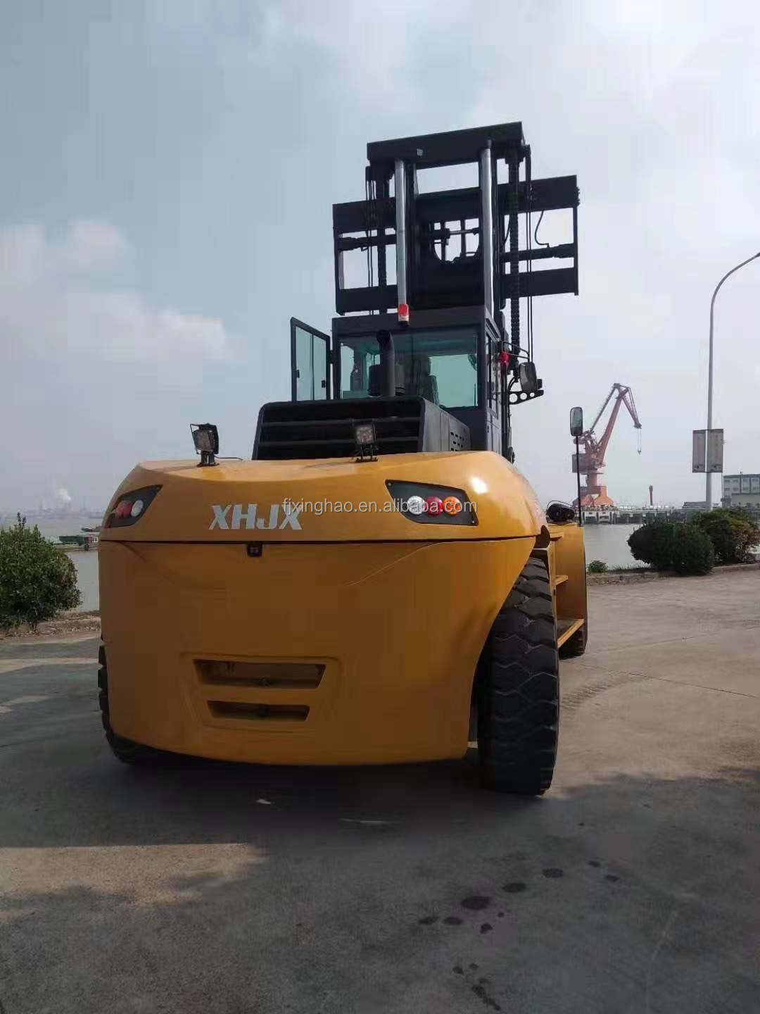 Xinghao Container Forklift Lift Truck 15 Ton 20 Ton 25 Ton 30 Ton 40 Ton Forklift Forklift Diesel 12- 16 Ton