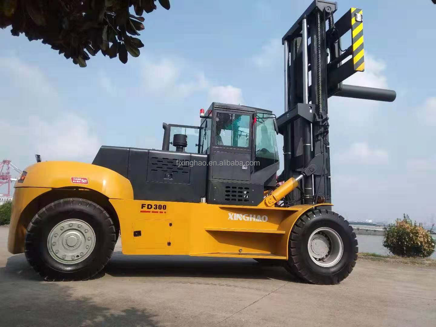 Xinghao Container Forklift Lift Truck 15 Ton 20 Ton 25 Ton 30 Ton 40 Ton Forklift Forklift Diesel 12- 16 Ton