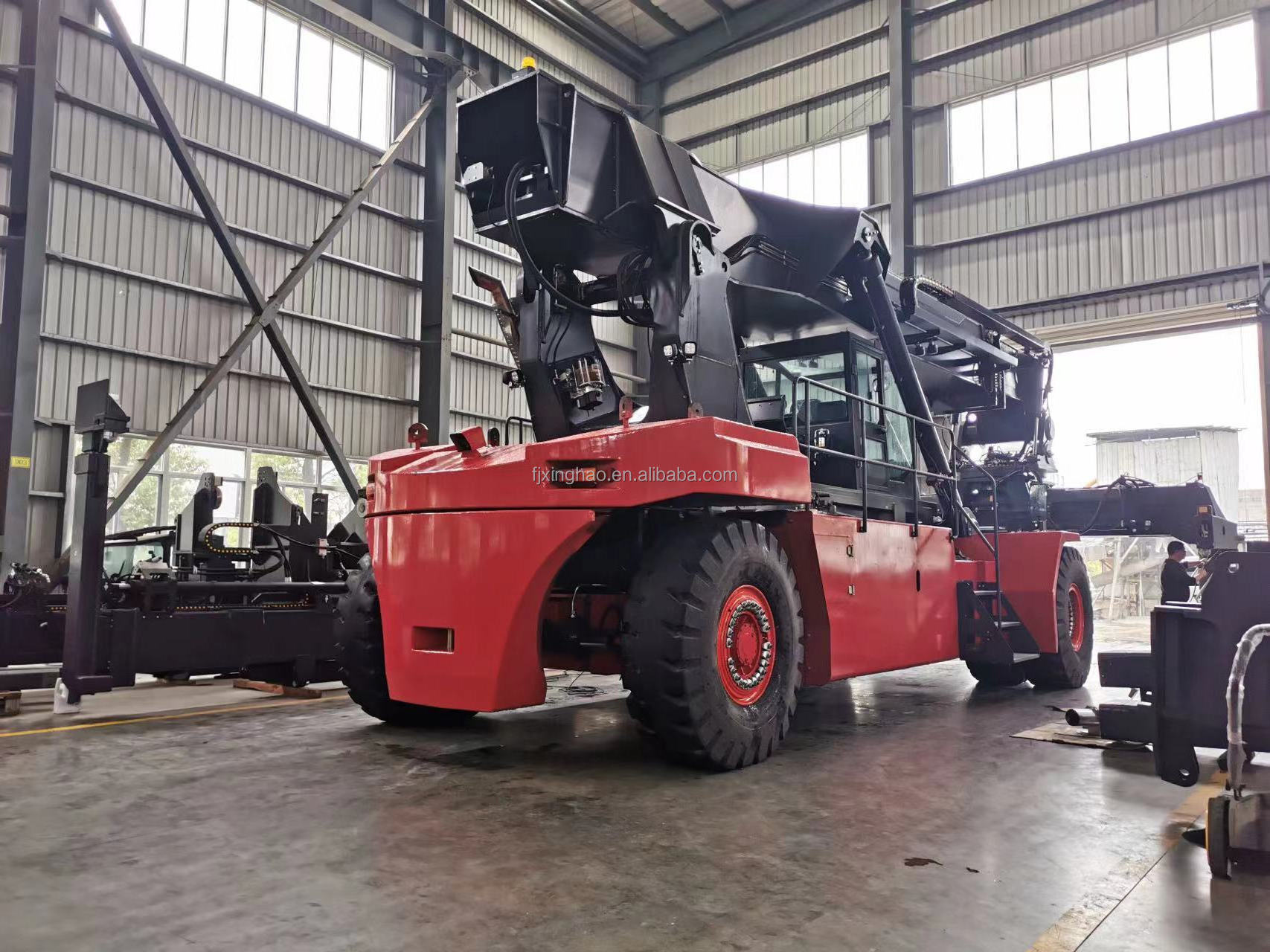 Xinghao Imported Axle Stack 7 Layers 9 Ton 8 Ton Empty Container Handler Forklift For Wharf