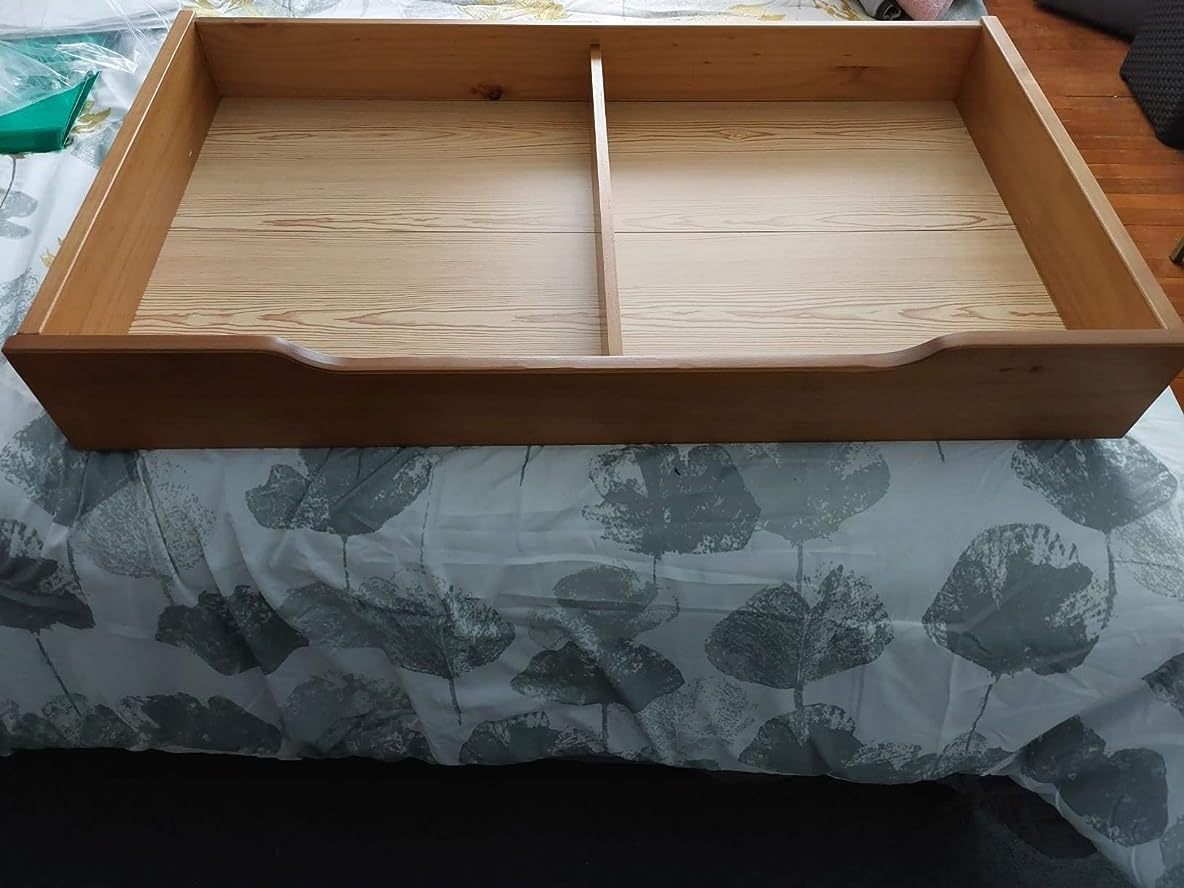 Home Furniture Assembled Wooden Under Bed Storage Drawer with 4-Wheels Underbed Drawers for Platform Bed